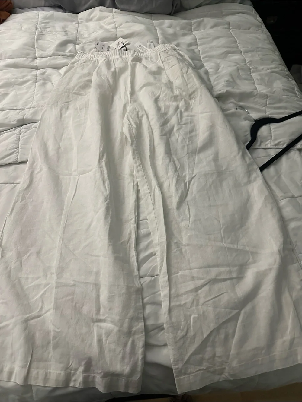 ZaraLightweight White Wide-Leg Linen Pants